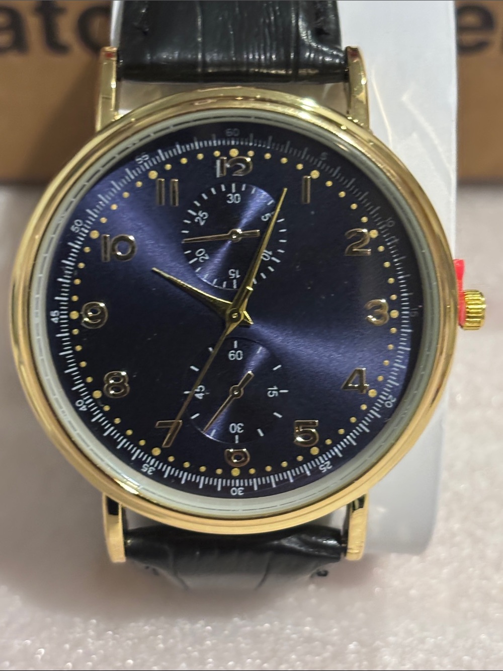 Classic Men's Blue Dial Watch with Gold Case and Black Strap